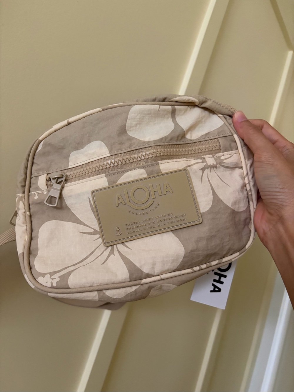 ALOHAS Beige Floral Belt Bag